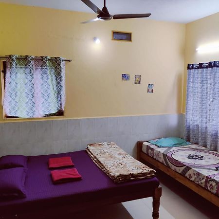 Surya Guest House جوكارنا المظهر الخارجي الصورة