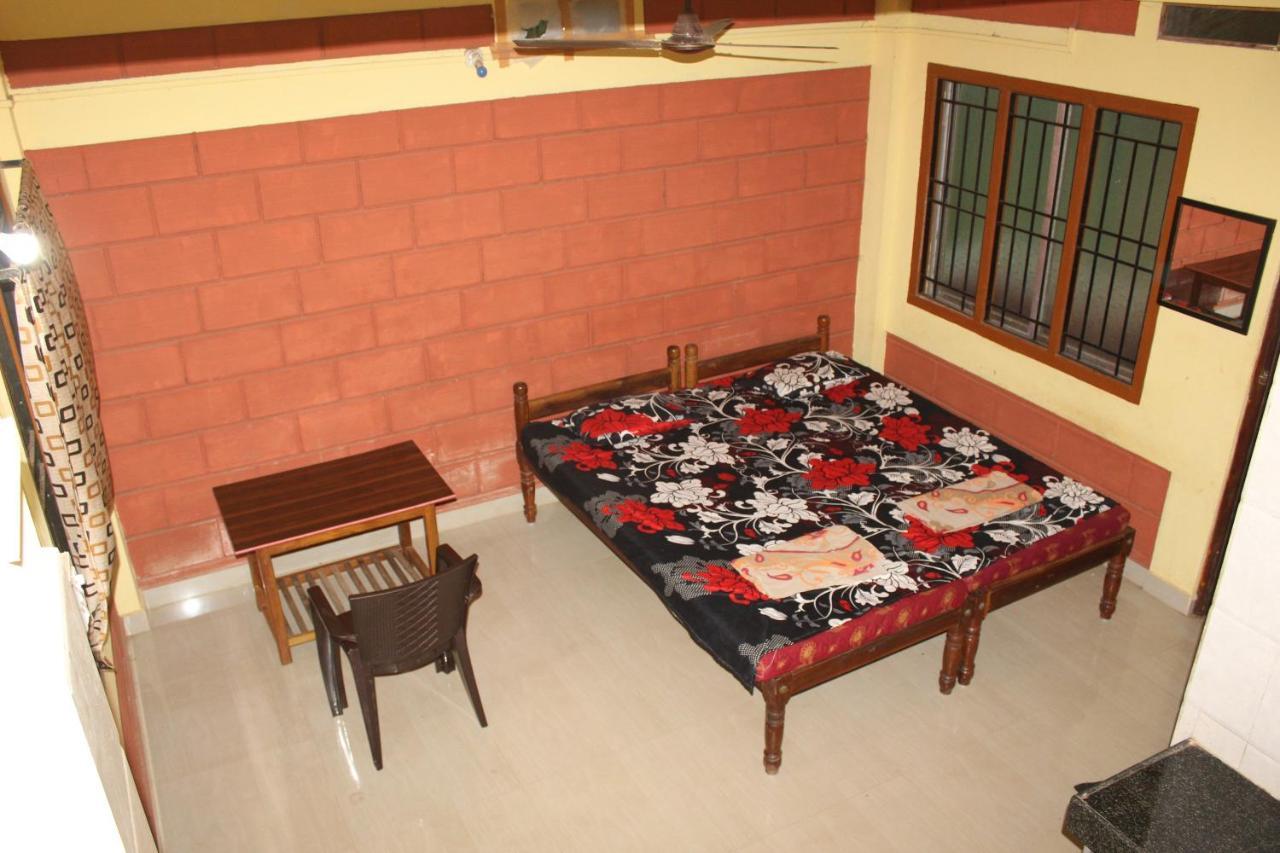 Surya Guest House جوكارنا المظهر الخارجي الصورة