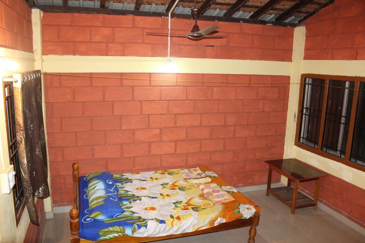 Surya Guest House جوكارنا المظهر الخارجي الصورة