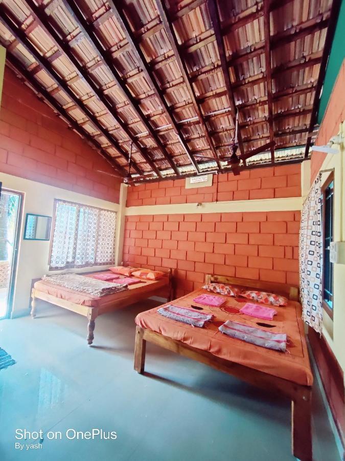 Surya Guest House جوكارنا المظهر الخارجي الصورة