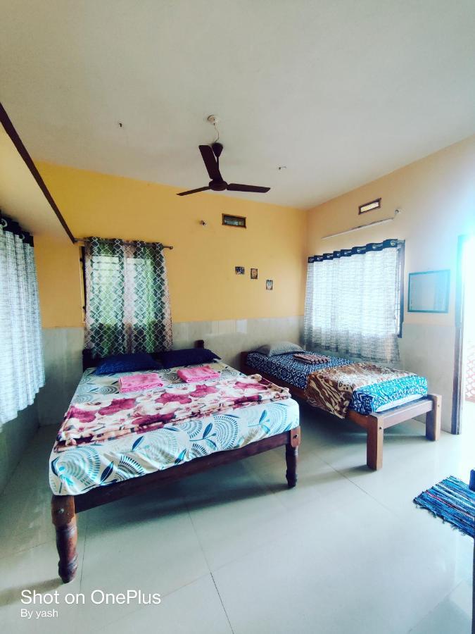 Surya Guest House جوكارنا المظهر الخارجي الصورة